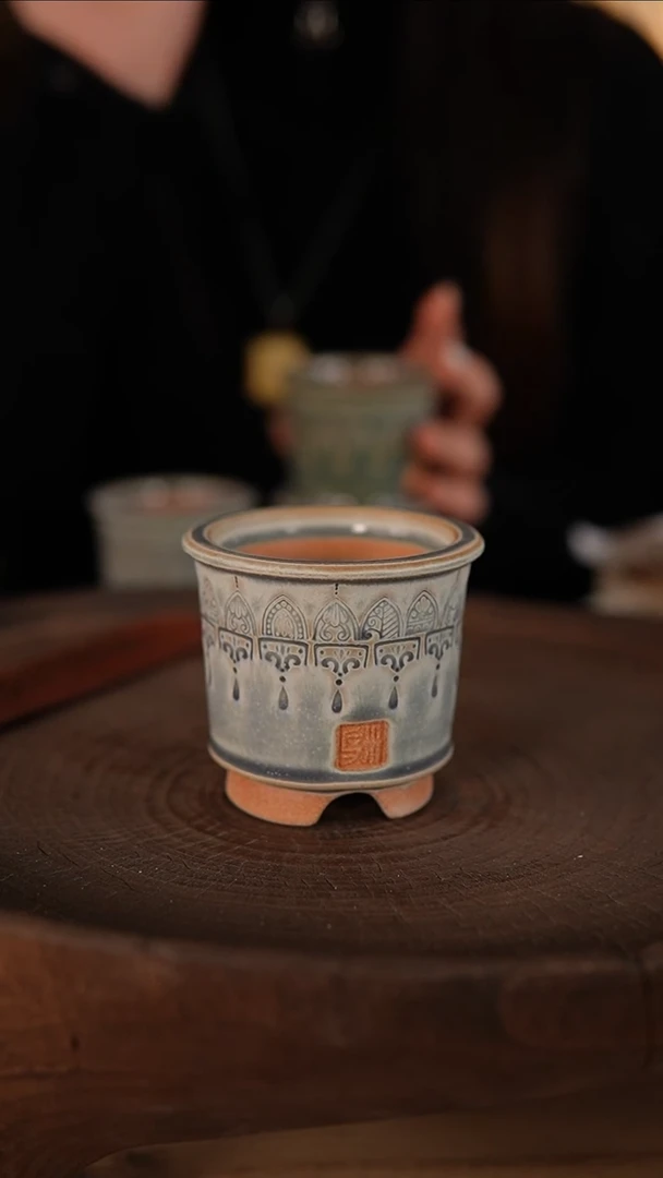 【闪购商品】红陶1-30-003默认有瑕口5.5