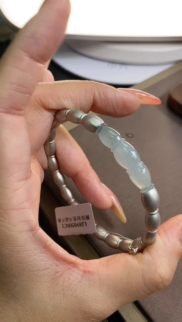 翡翠银S925镶嵌颈饰还**珠净货13088