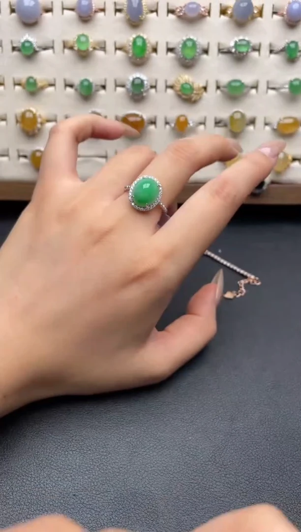 银S925镶嵌戒指翡翠一物一证一礼盒