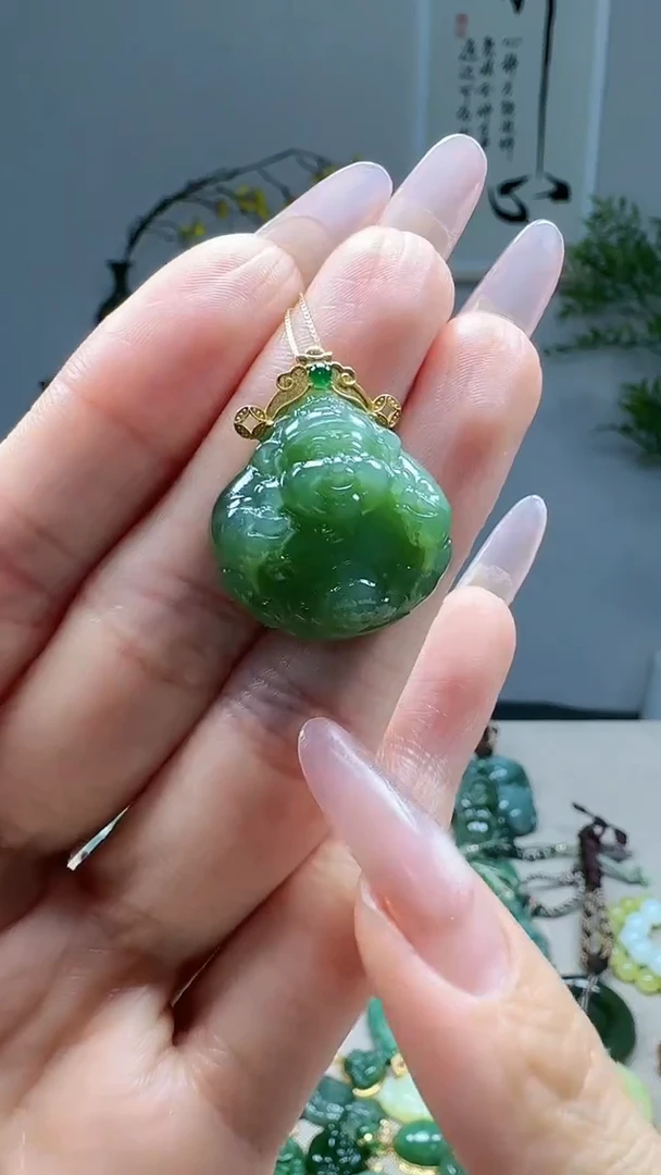 吊坠(不含链)18K金镶嵌和田玉1