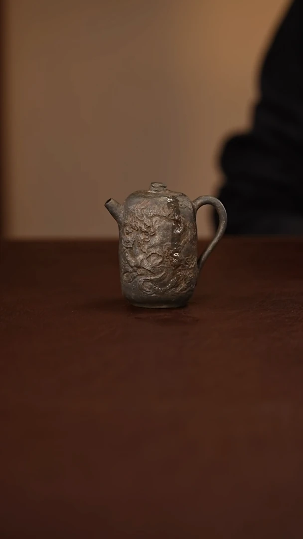 茶壶紫砂清**来望柱麒麟壶 90cc 全手制