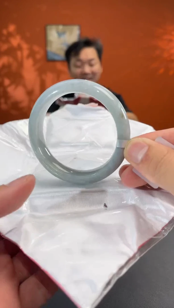 未镶嵌手镯翡翠3