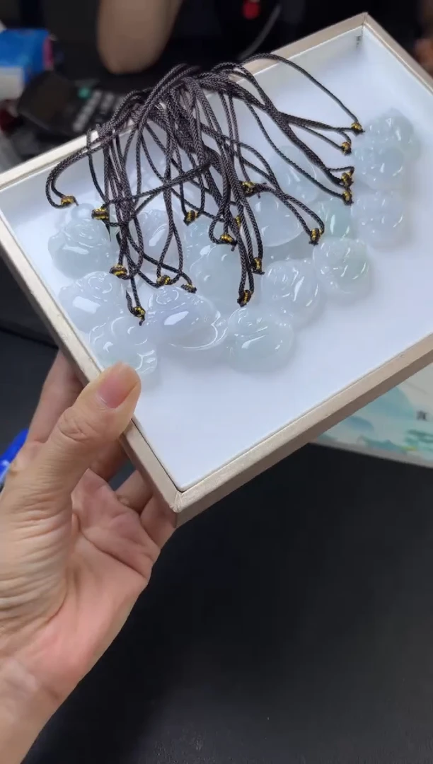未镶嵌挂件翡翠多样性发一件R703115