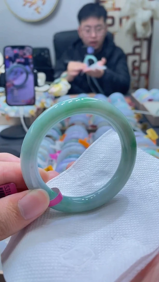 未镶嵌手镯翡翠131-54