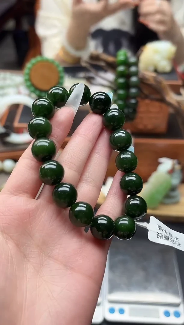 未镶嵌手串和田玉董小姐推荐 多样性发货 拍一发一bybcl13