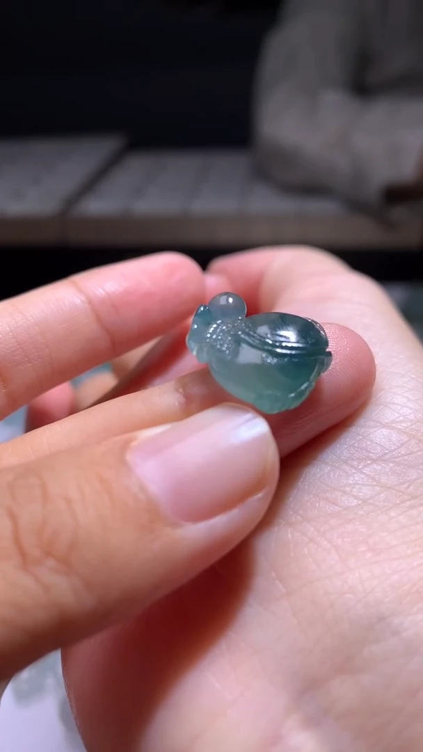 未镶嵌定制翡翠毛货