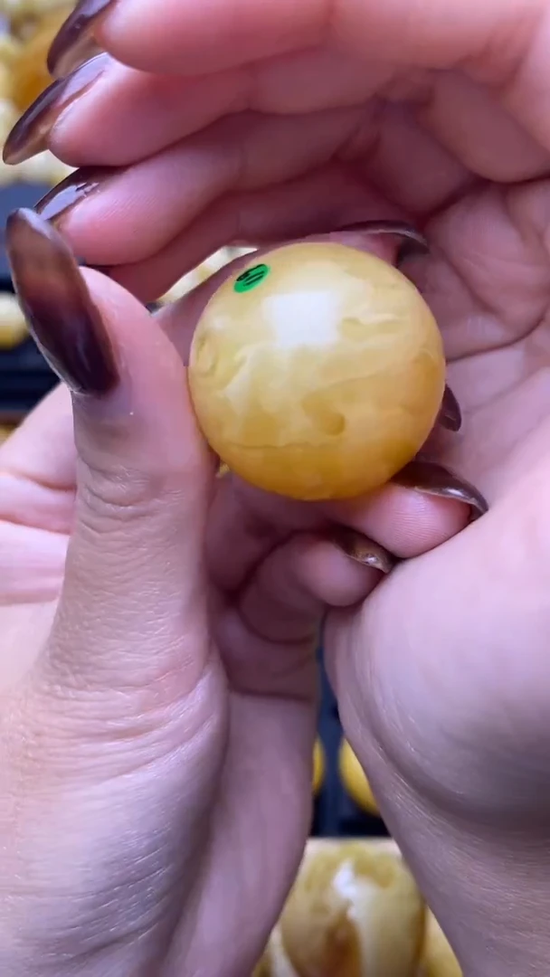 【闪购商品】琥珀裸石未镶嵌蜜蜡.13