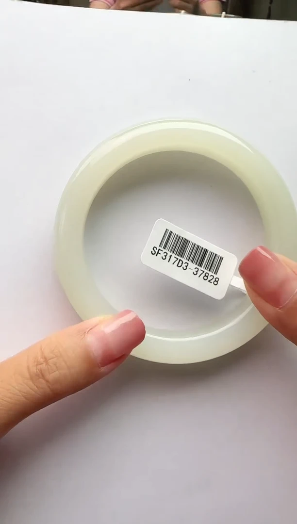 和田玉手镯未镶嵌旭**妈58