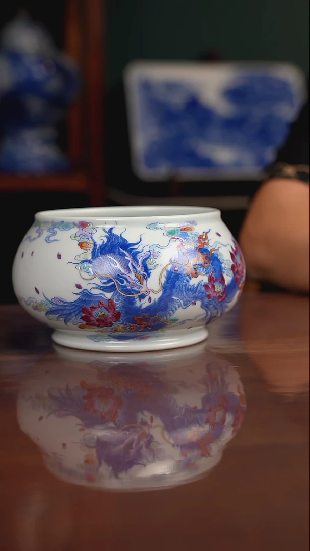 空山明月斗彩水洗