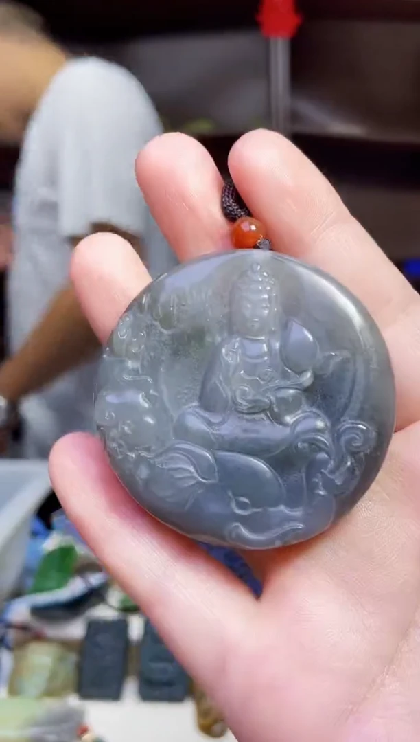 和田玉未镶嵌颈饰1