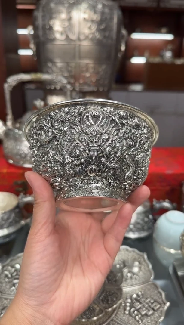 开*足银精工手工九龙银碗大号