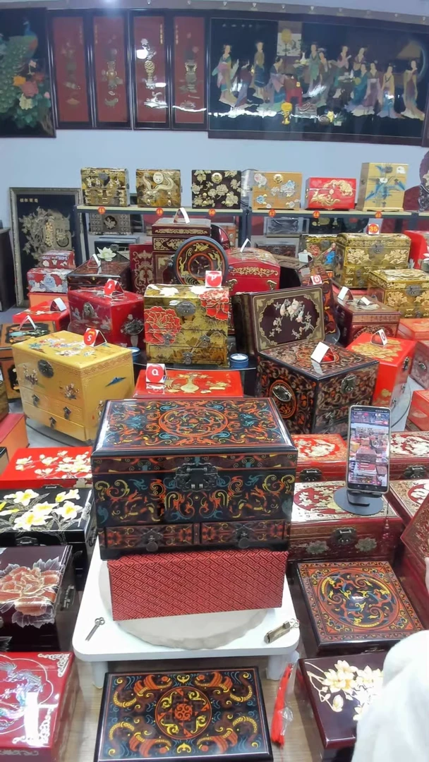 【闪购商品】28黑底三层手推漆宫廷汉文收藏款