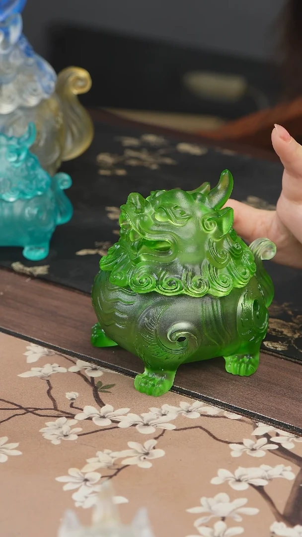 手工艺品琉璃绿色狻猊香炉中号