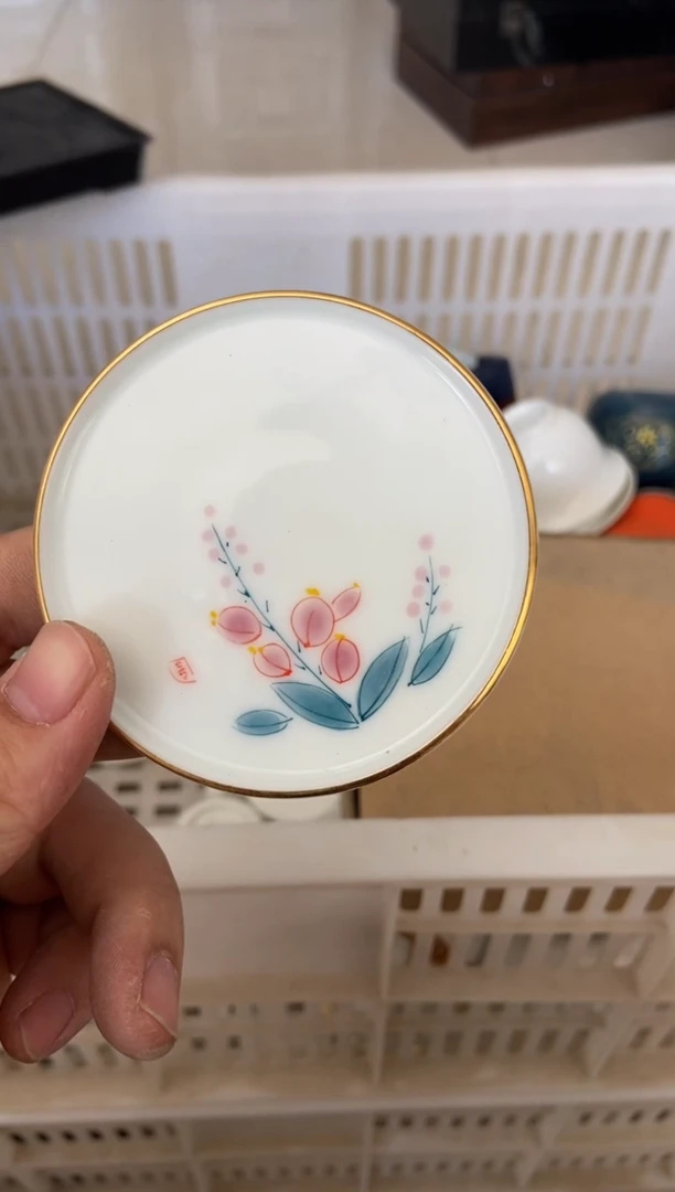 杯无运费险有瑕疵的摄影的产品有使用过的痕迹有点脏介意勿拍