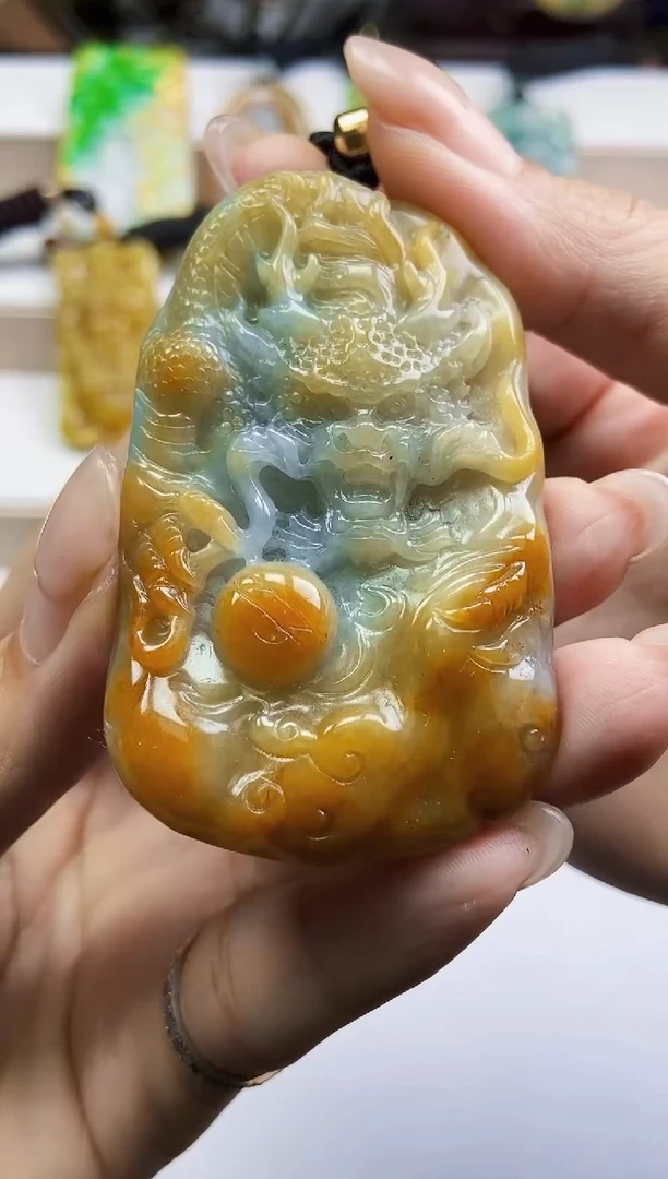 颈饰未镶嵌翡翠翡翠A货