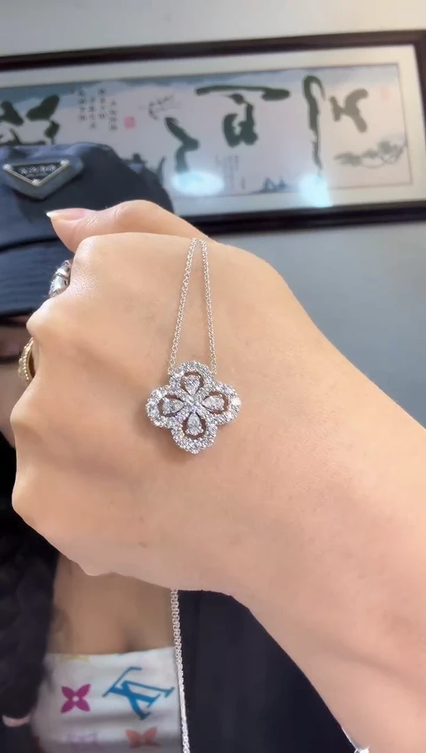 铂Pt950镶嵌项链实验室培育钻石项链