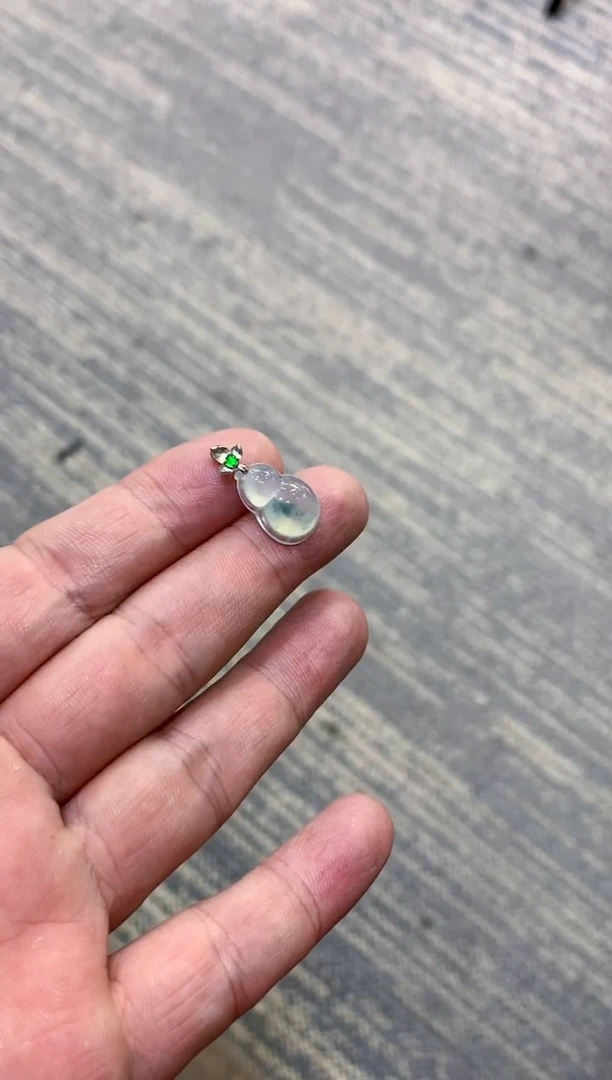 颈饰未镶嵌翡翠天然A货翡翠