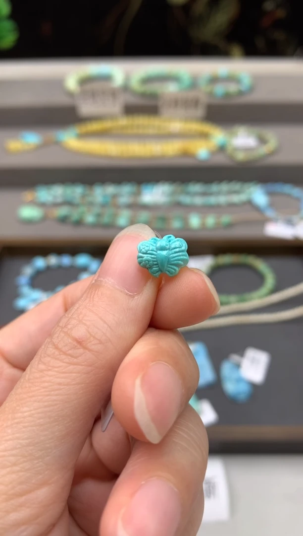 未镶嵌绿松石雕刻E103