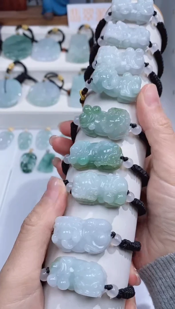 颈饰未镶嵌翡翠手绳吊坠团购多样性发一件