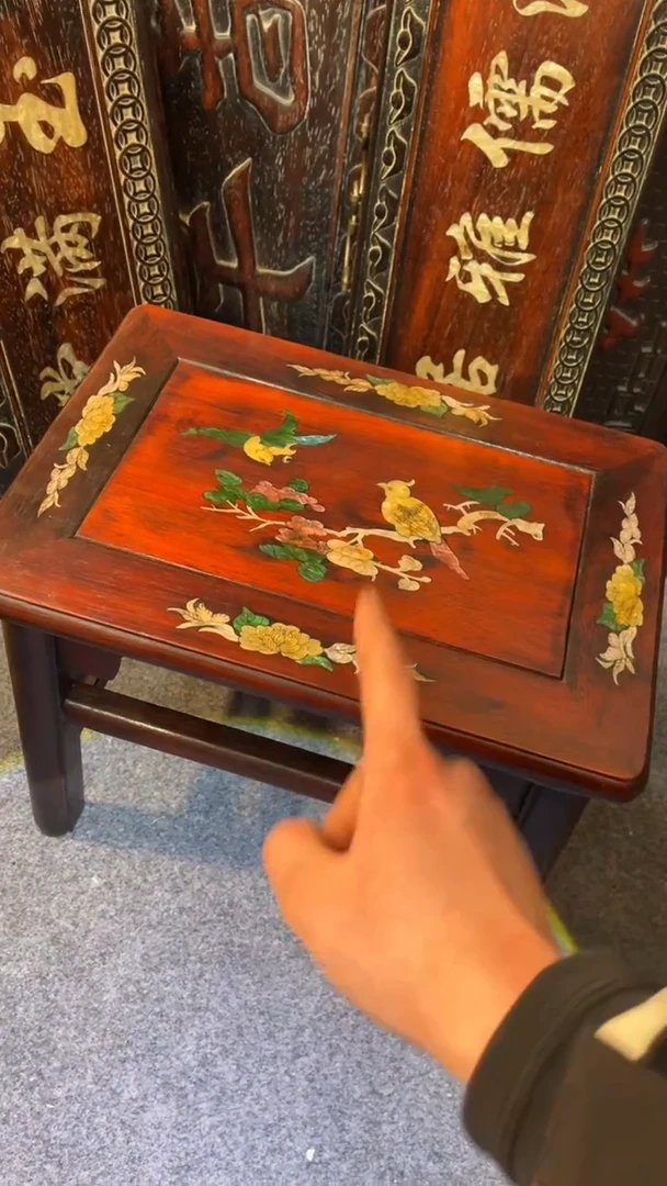 【闪购商品】非洲紫檀（红花梨）凳子37x25x30cm