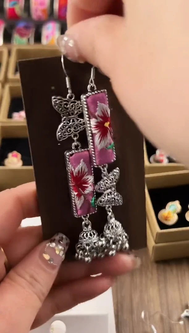 【闪购商品】织绣民族风老绣饰品025