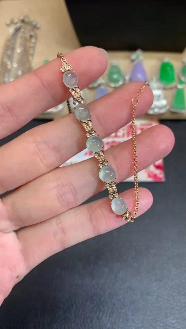 【闪购商品】翡翠手链18K金镶嵌蛋面【无服务费】