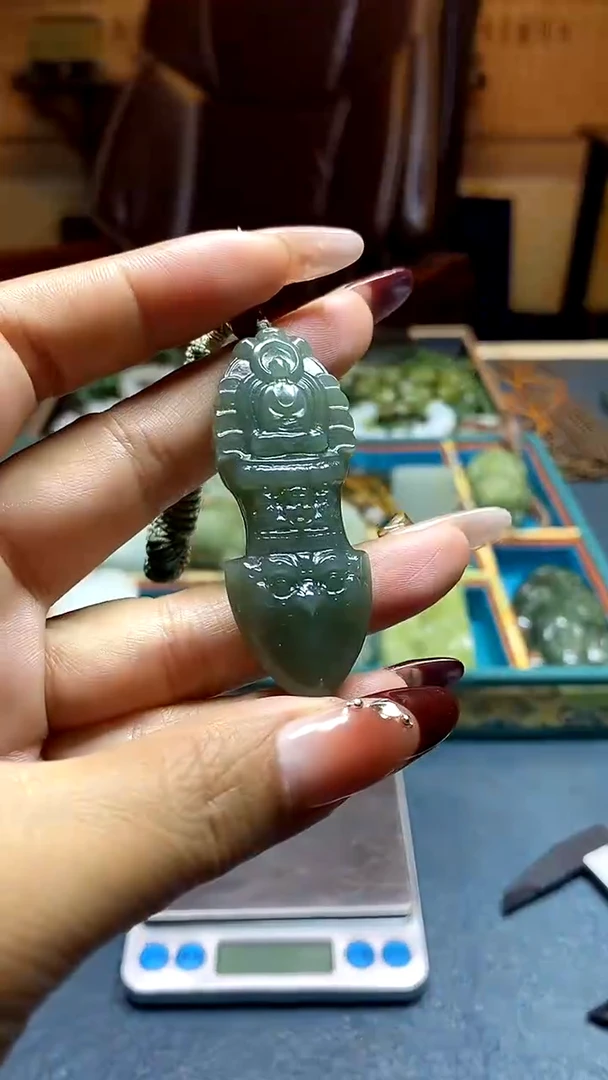 颈饰未镶嵌和田玉多样化发货，拍一发一