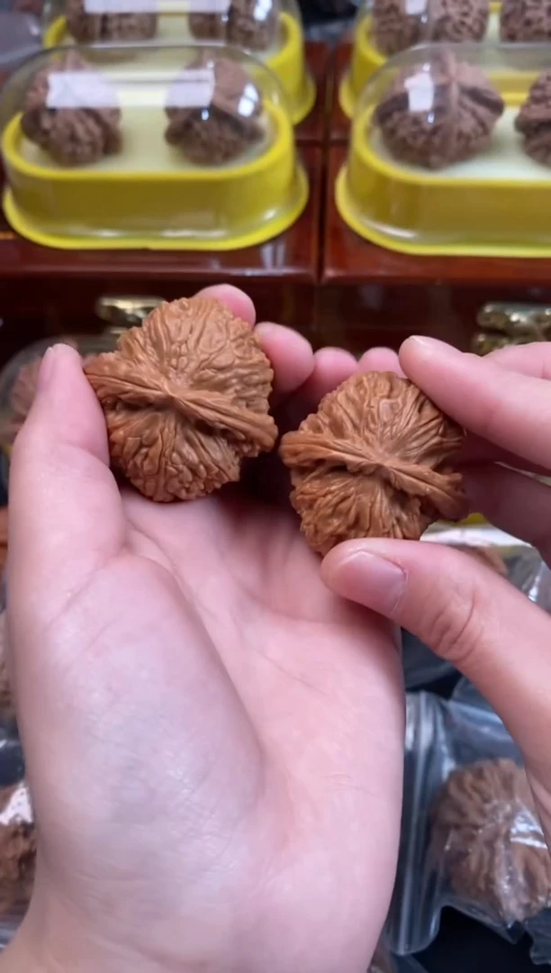 把件文玩核桃白狮子38尺s006