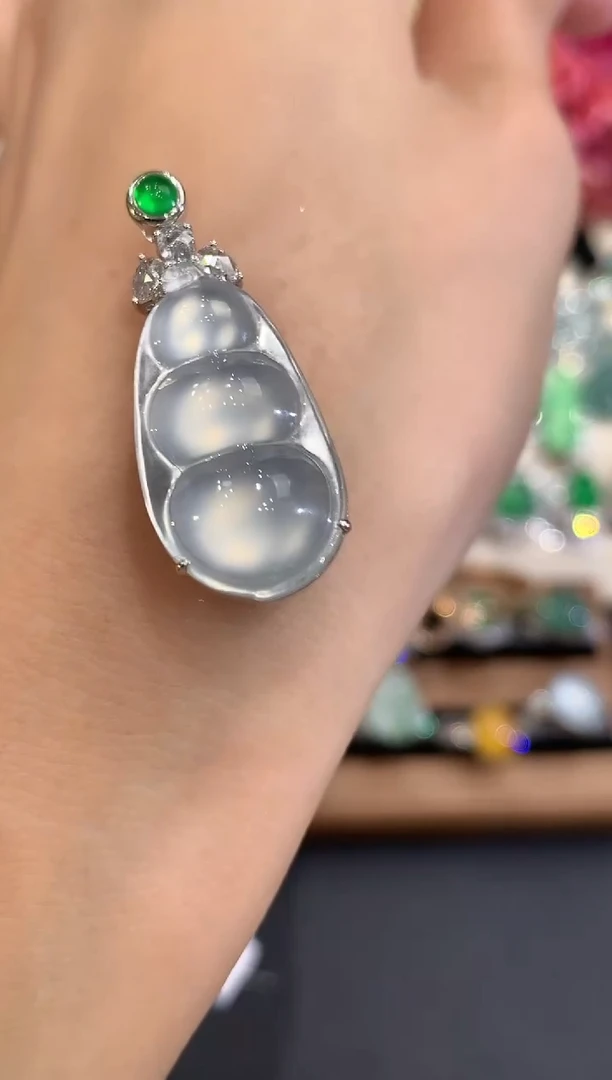 吊坠(不含链)18K金镶嵌翡翠w53