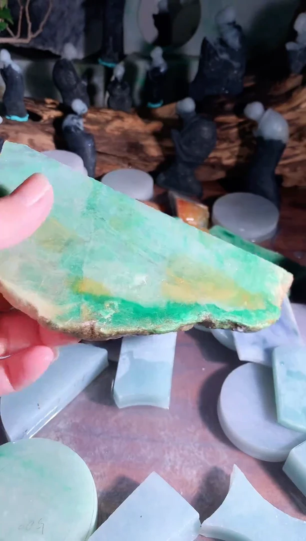 【闪购商品】翡翠吊坠(不含链)未镶嵌A51