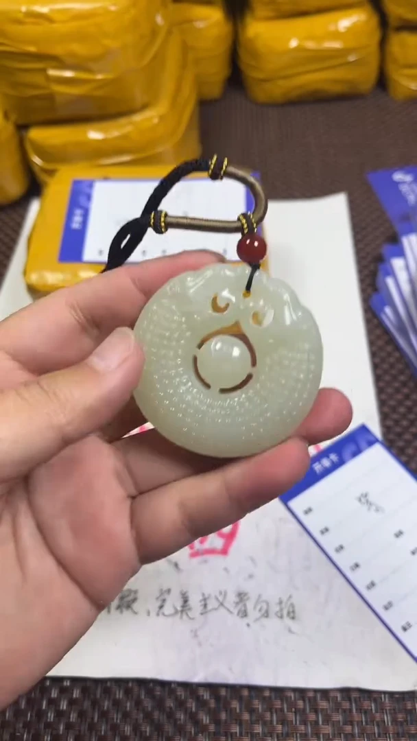 颈饰未镶嵌和田玉紫**来1