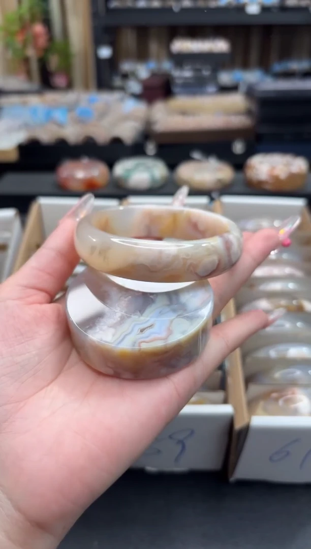 未镶嵌手镯石英质玉398(63圈赠送镯心)