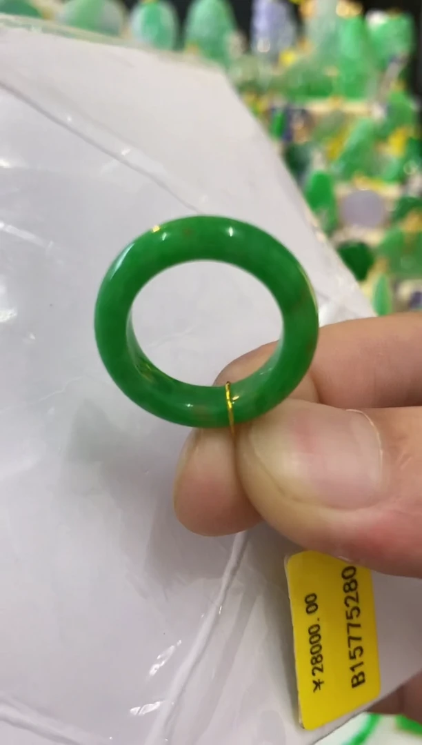 翡翠未镶嵌吊坠(不含链)缅甸翡翠戒圈