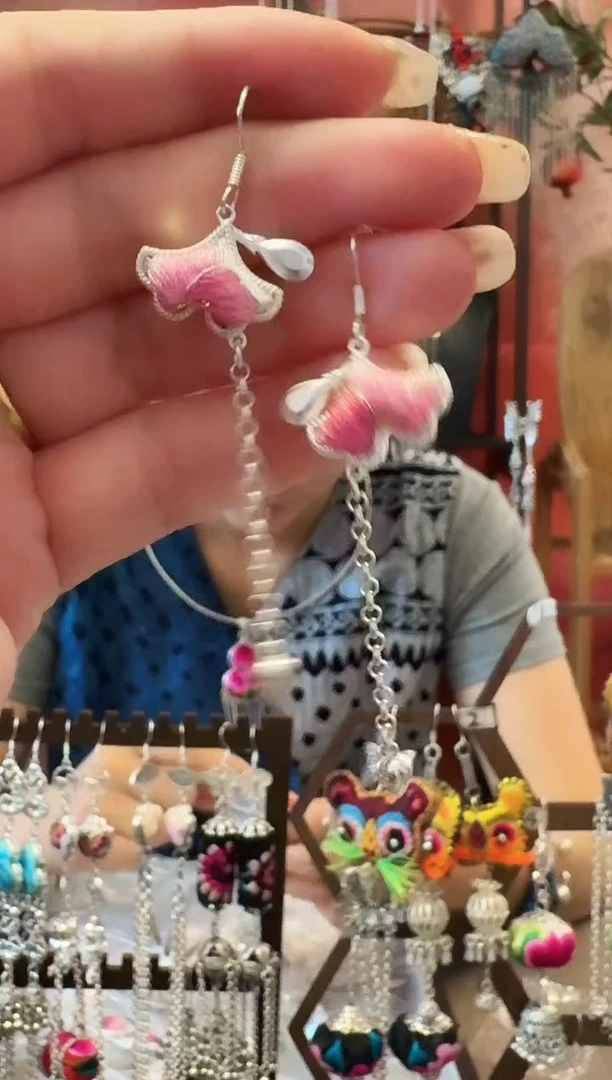 织绣云织谣民族风精美饰品88