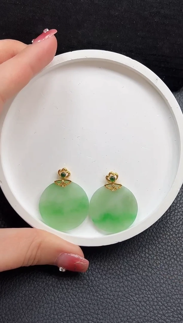 【闪购商品】翡翠颈饰18K金镶嵌无事牌多样性发1件