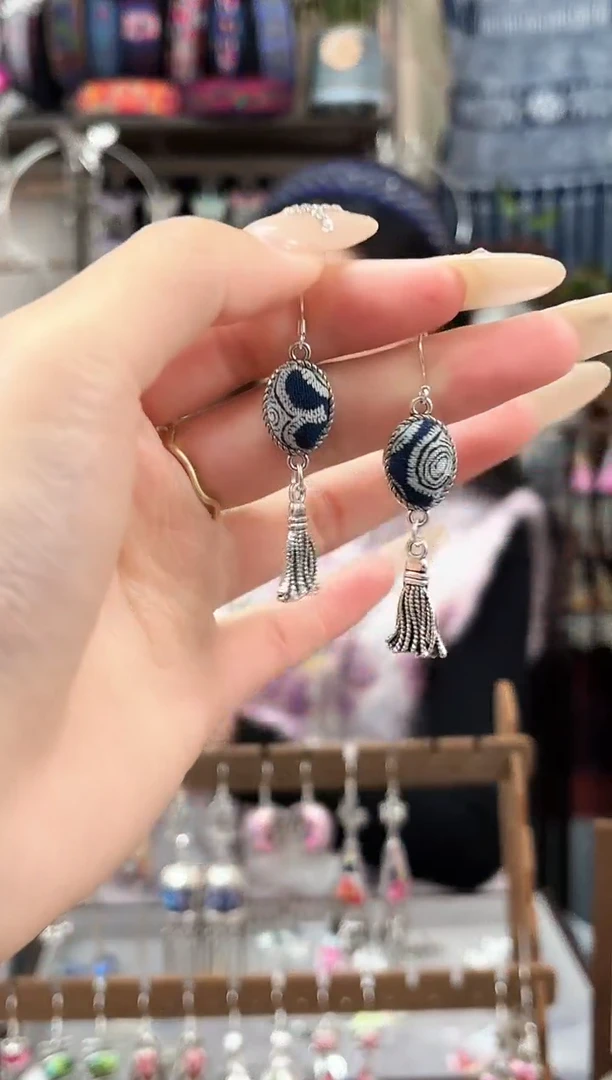 织绣民族风非遗老绣饰品626