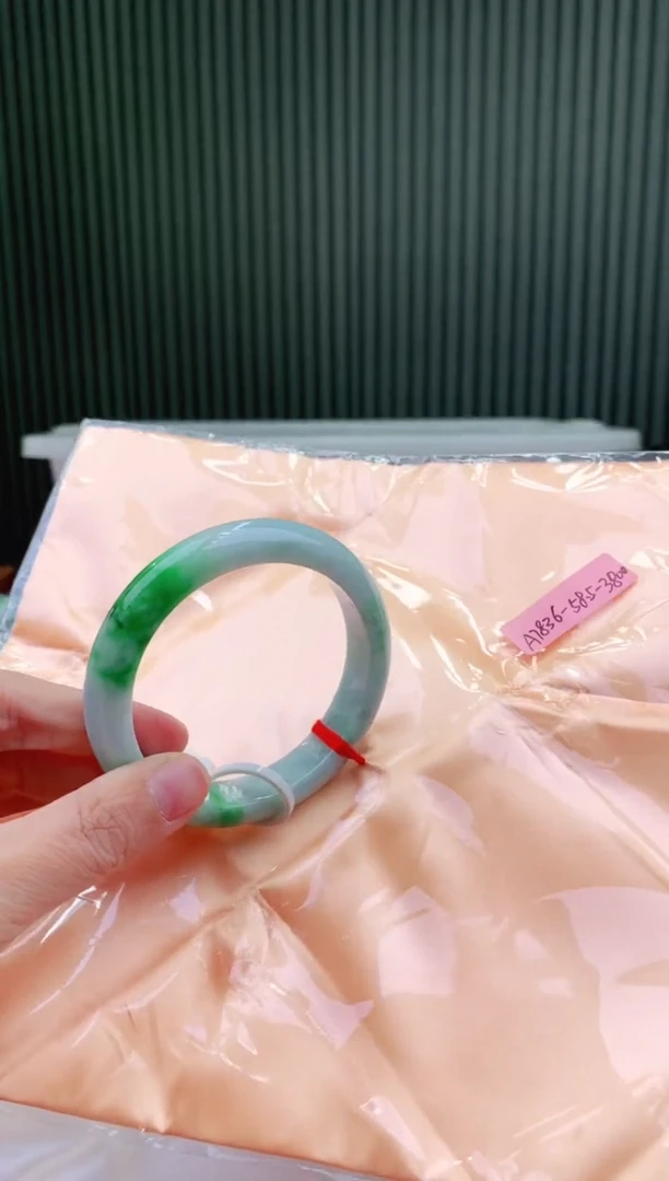 未镶嵌手镯翡翠58
