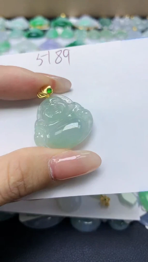 翡翠未镶嵌颈饰 天然缅甸翡翠A货