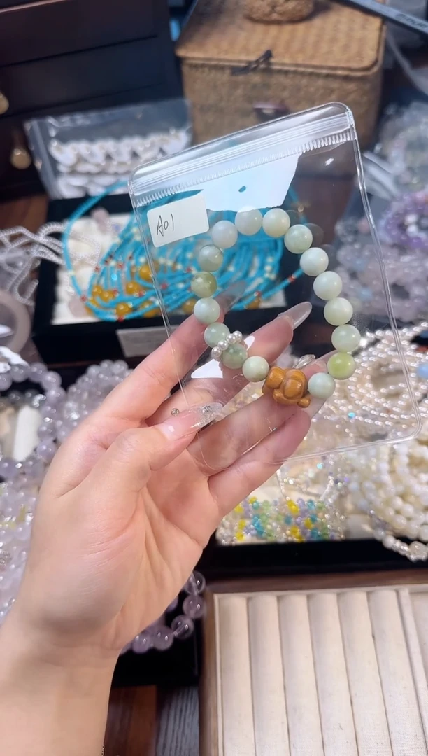 水晶手链未镶嵌a01岫玉