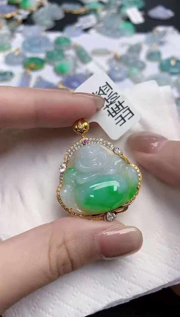 【闪购商品】翡翠颈饰18K金镶嵌天然缅甸翡翠A货