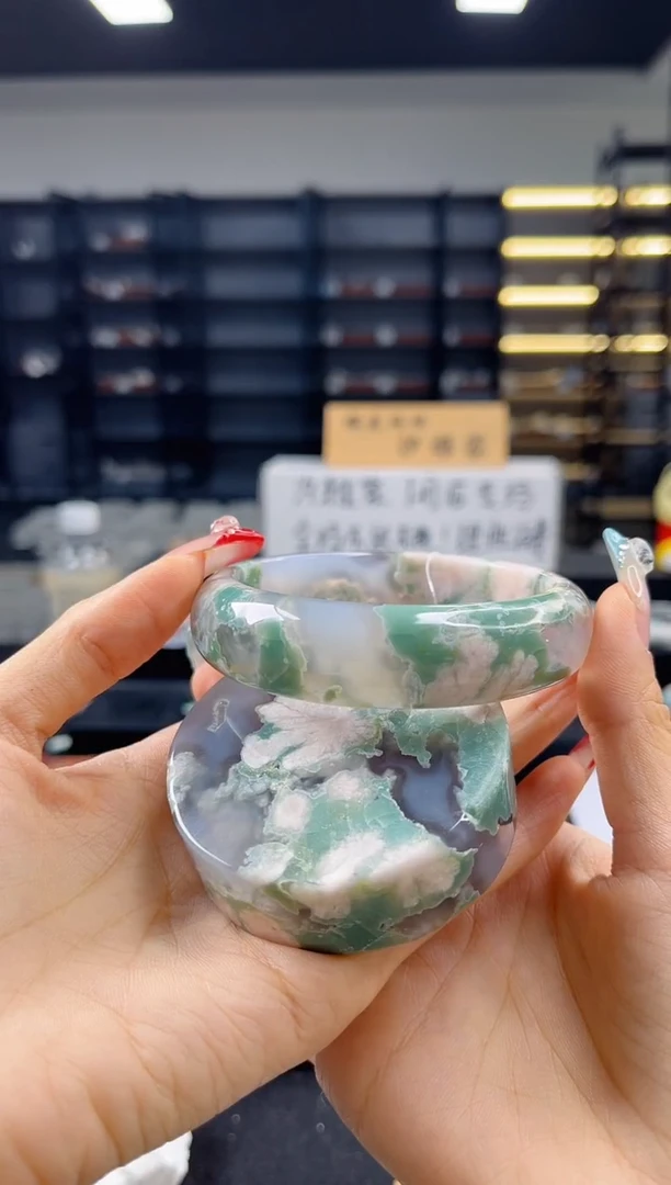 未镶嵌手镯石英质玉圈口 （不退不换）