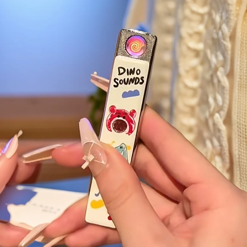 网红草莓熊usb 充电打火机卡通可爱超薄防风静音电子点烟器男友礼