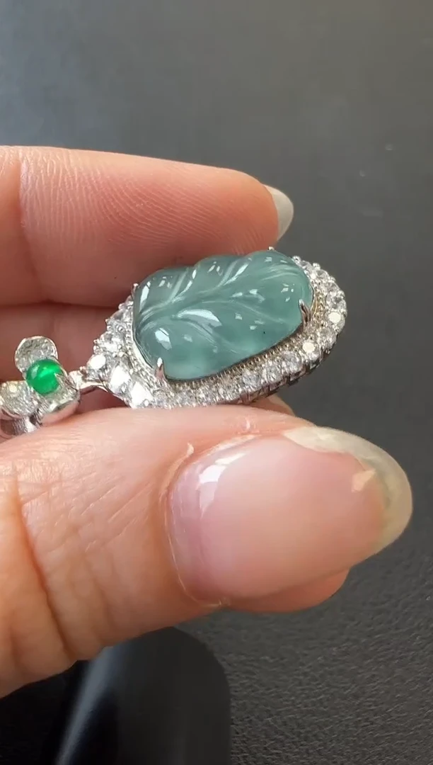 【闪购商品】翡翠吊坠(不含链)银S925镶嵌没有鉴赏期