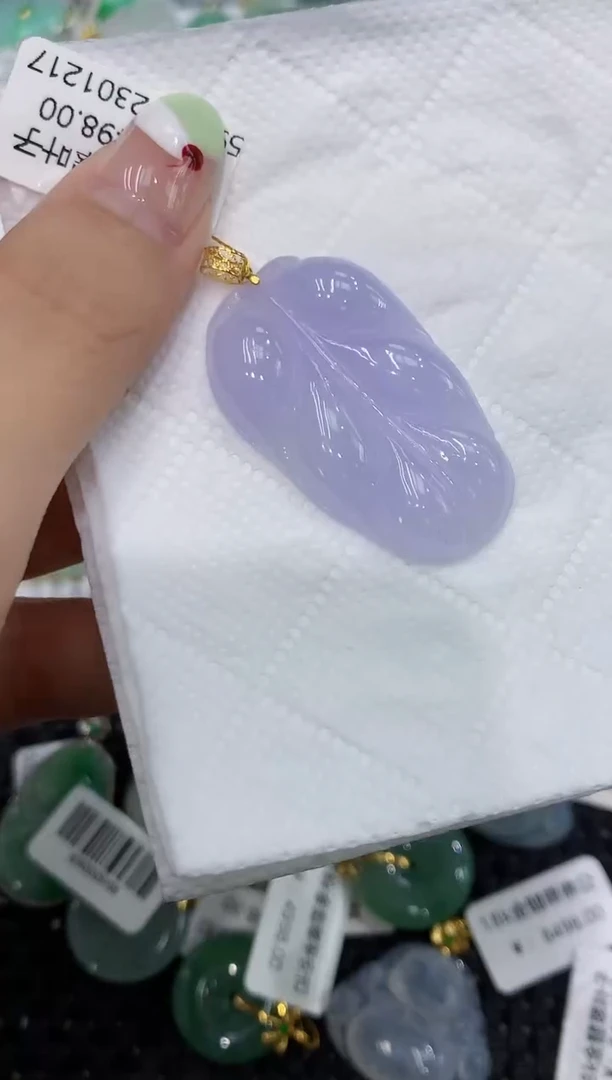 翡翠18K金镶嵌颈饰111111111111