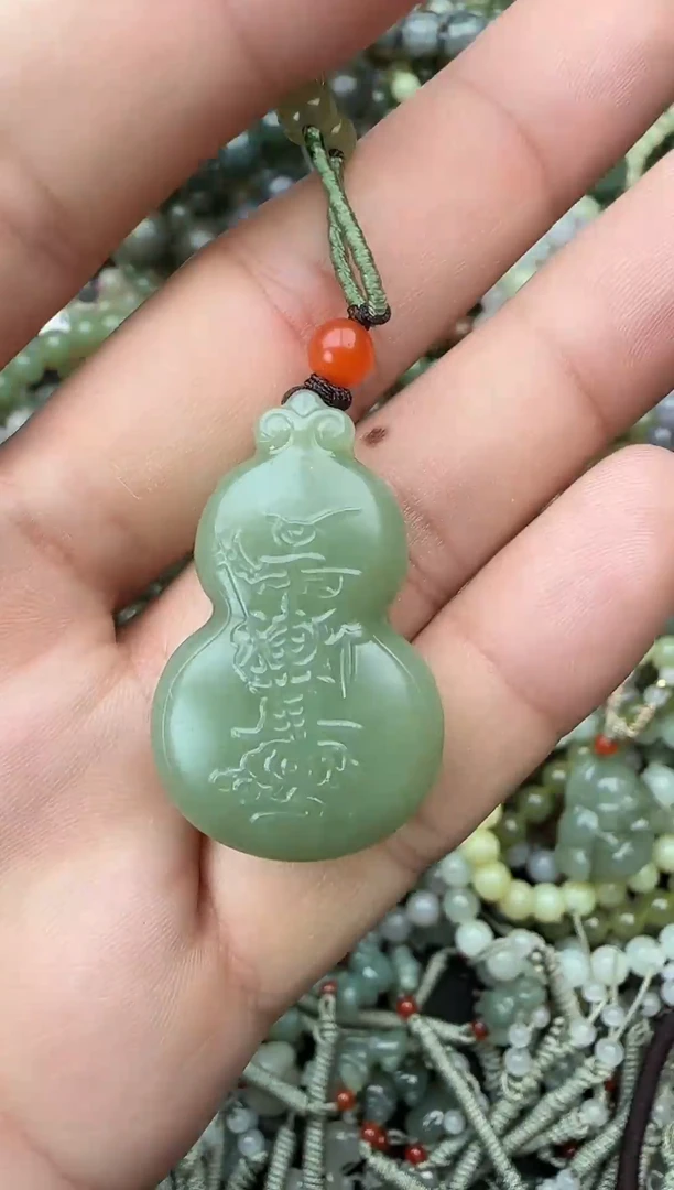 颈饰未镶嵌和田玉拍一发一