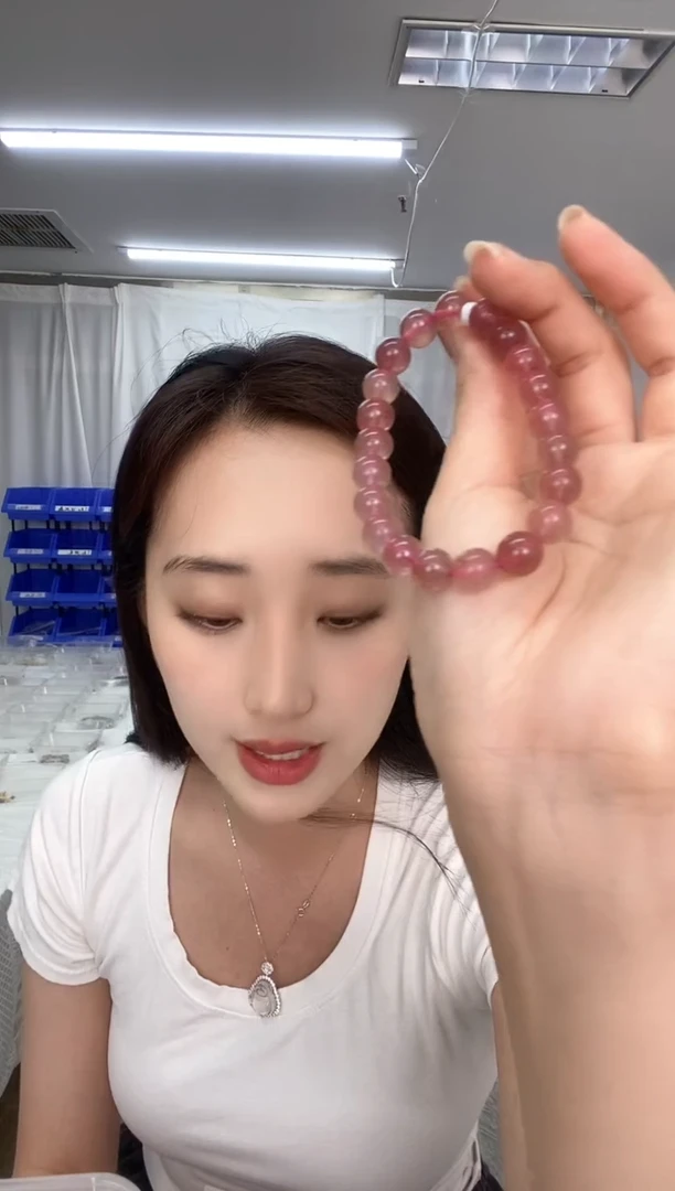 水晶手链未镶嵌天然珠宝多样性发其一