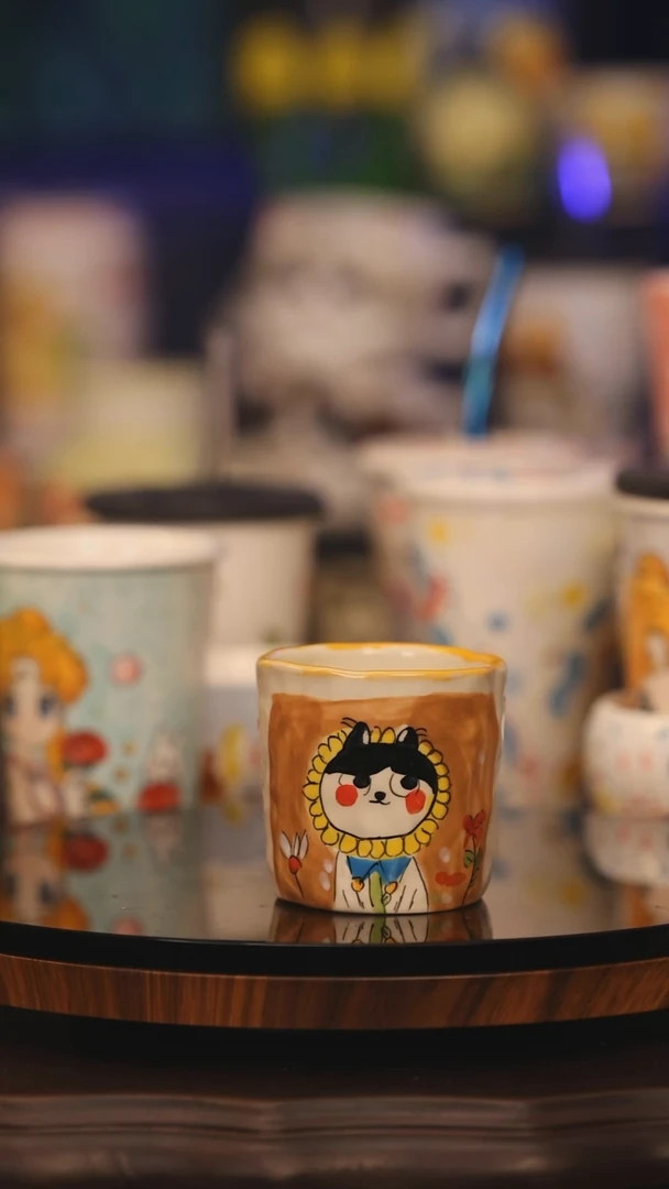 【闪购商品】摆件景德镇釉下彩绘设计师款式陶瓷