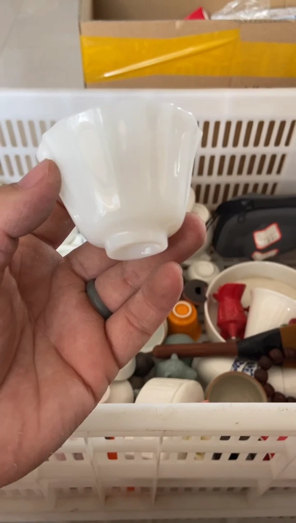 杯无运费险有瑕疵的摄影的产品有使用过的痕迹有点脏介意勿拍