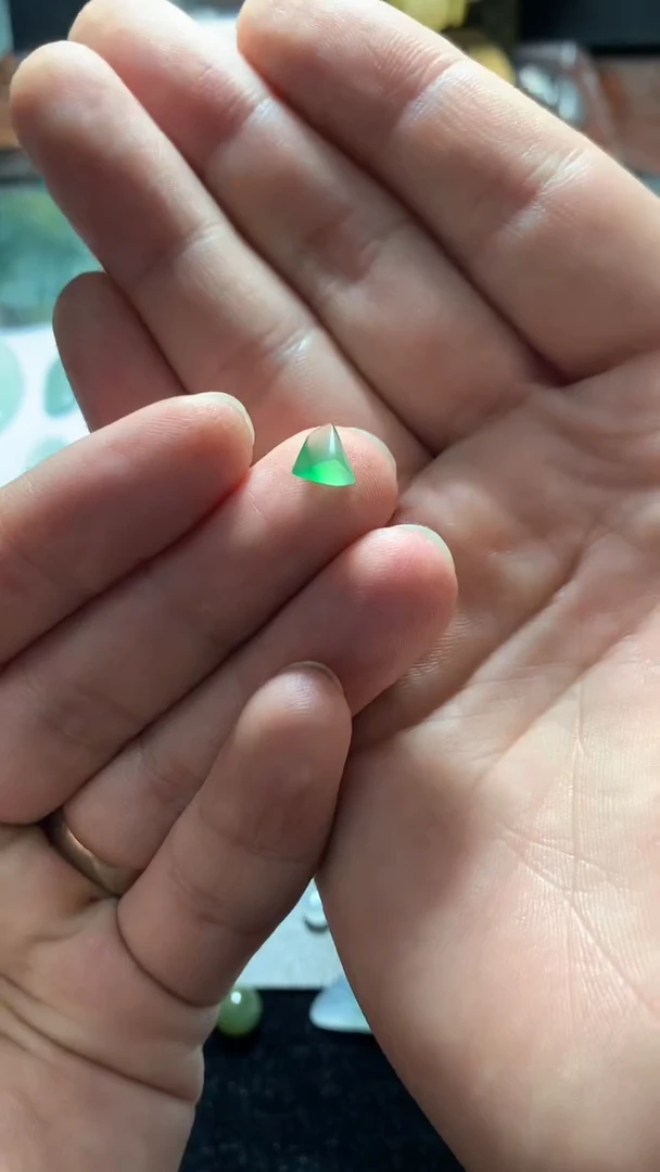 定制翡翠未镶嵌天然翡翠A货源头