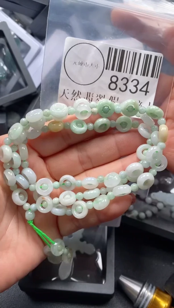 吊坠(不含链)未镶嵌翡翠8334